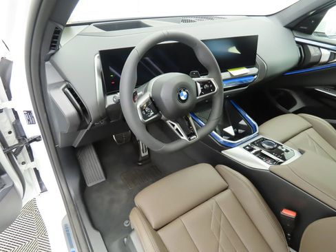 New 2026 BMW X3 xDrive30 w/ Premium Package image 9