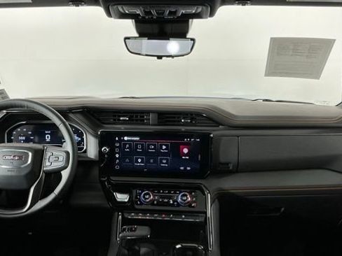Used 2023 GMC Sierra 1500 AT4 w/ AT4 Premium Package AWD/4WD image 25