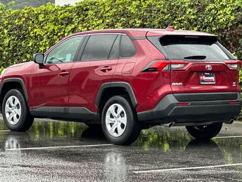 Used 2025 Toyota RAV4 LE image 6