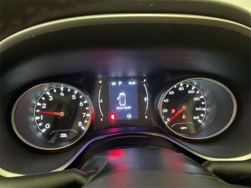 Used 2021 Jeep Compass Latitude image 15