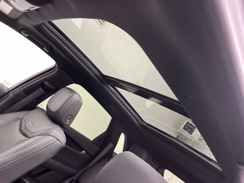 Certified 2025 Cadillac XT5 Premium Luxury image 7