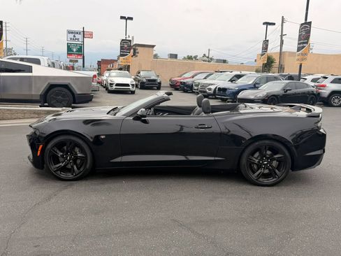Used 2019 Chevrolet Camaro SS RWD image 12