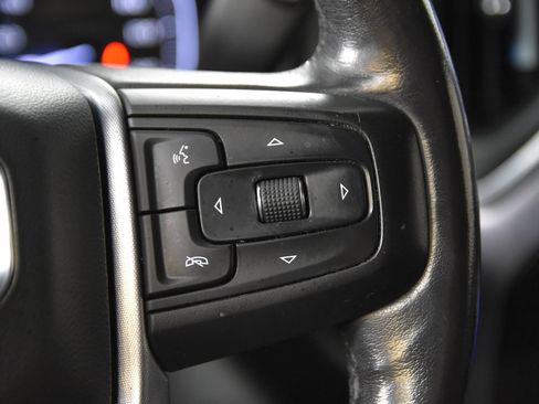 Used 2020 GMC Sierra 1500 SLT RWD image 17