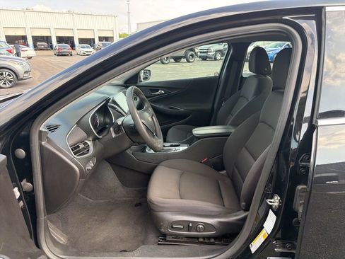 Used 2023 Chevrolet Malibu LT image 8