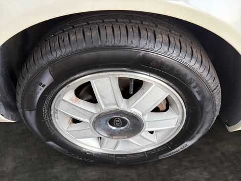 Used 2004 Kia Optima FWD image 34