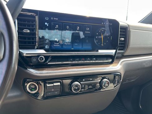 Used 2024 Chevrolet Silverado 2500 LT image 23