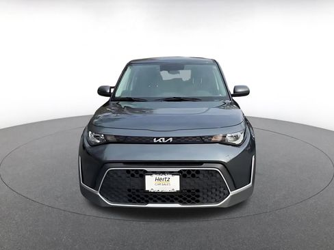 Used 2025 Kia Soul LX w/ LX Technology Package FWD image 4