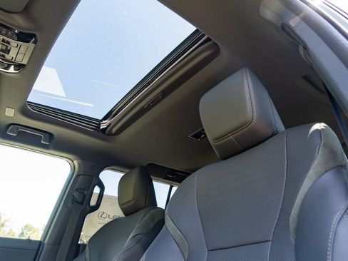 New 2026 Lexus GX 550 AWD/4WD image 15