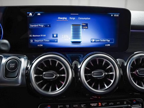 Certified 2025 Mercedes-Benz EQB 250+ image 20