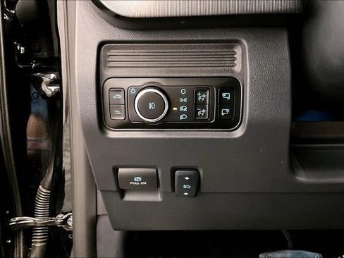 Used 2026 Ford F250 Platinum AWD/4WD image 42