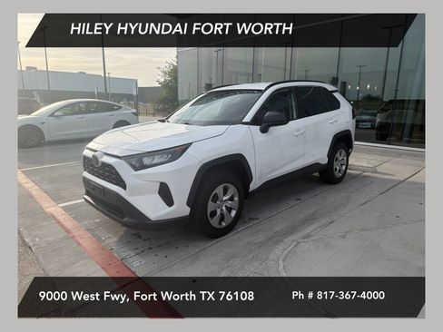 Used 2021 Toyota RAV4 LE AWD/4WD image 1