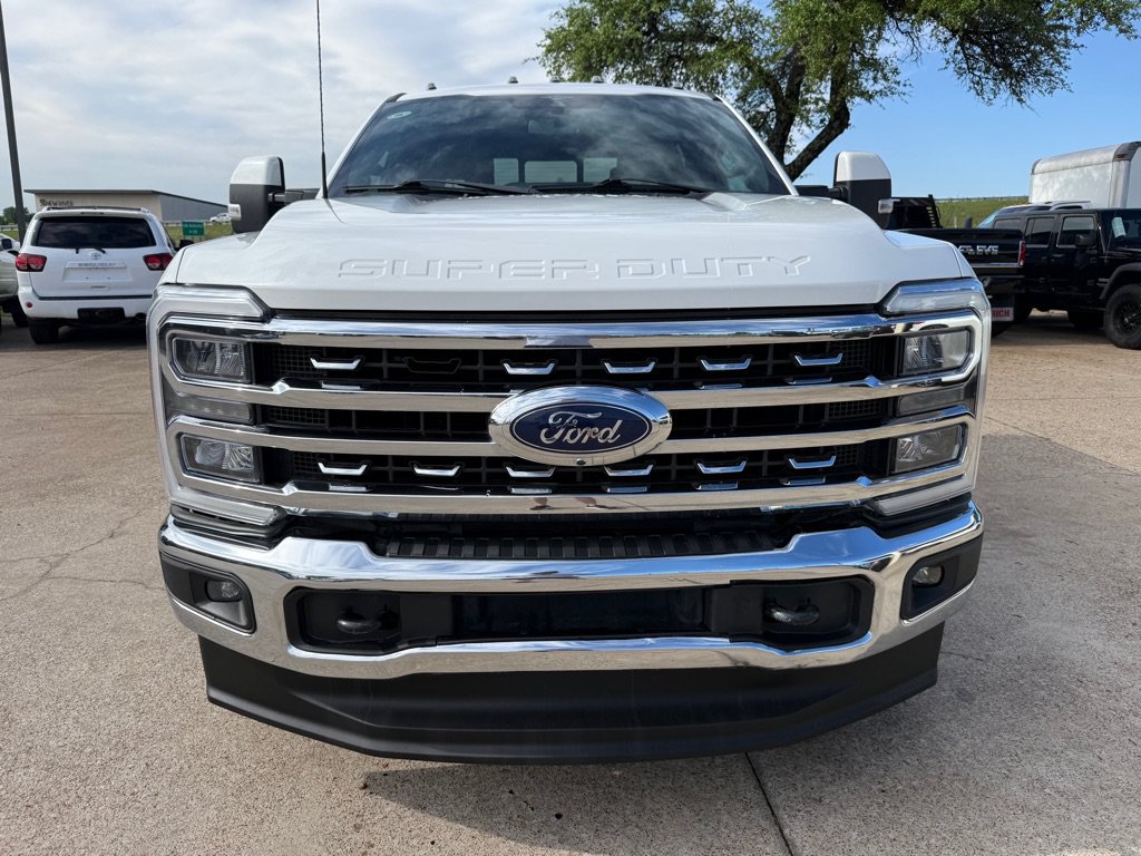 Used 2023 Ford F250 Lariat w/ FX4 Off-Road Package AWD/4WD image 1