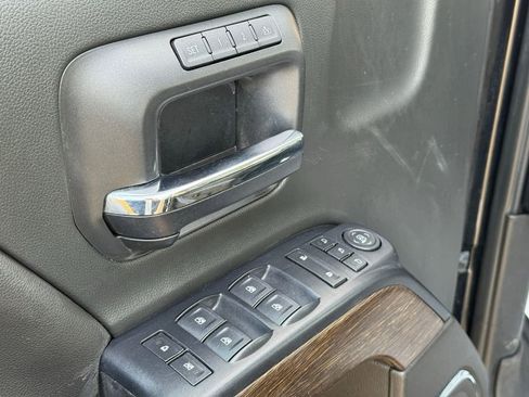 Used 2017 GMC Sierra 3500 Denali w/ Duramax Plus Package image 13