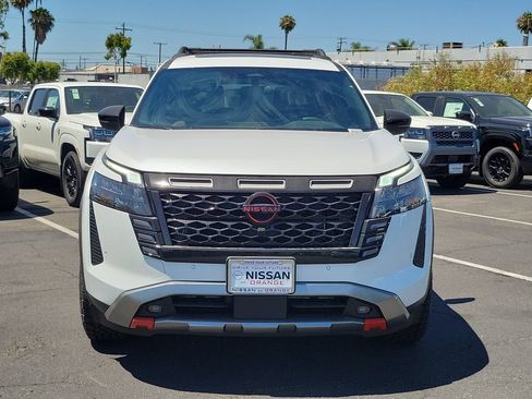 New 2026 Nissan Pathfinder Rock Creek w/ Rock Creek Premium Package AWD/4WD image 5