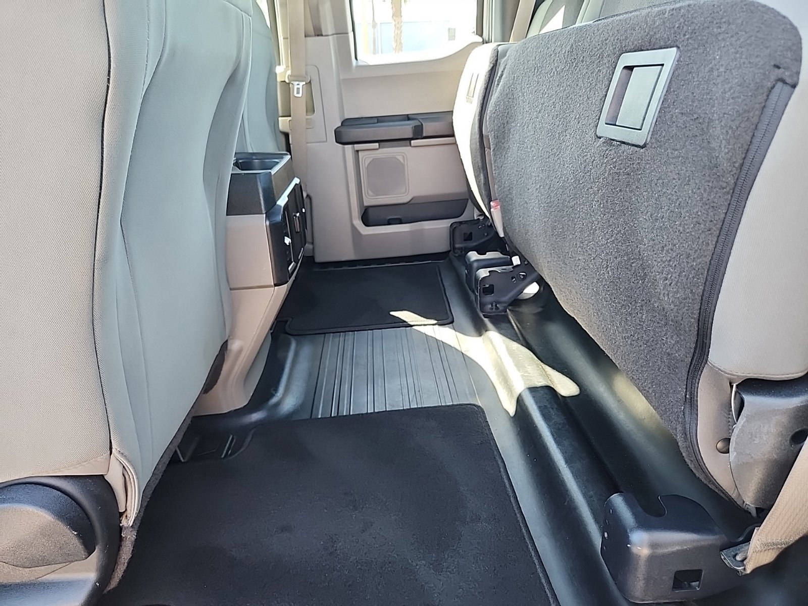 Used 2015 Ford F150 XL w/ Equipment Group 101A Mid RWD image 16