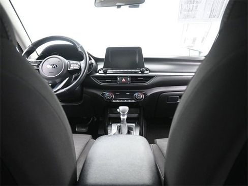 Used 2019 Kia Forte S image 24