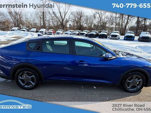 Used 2025 Kia K4 LXS image 29