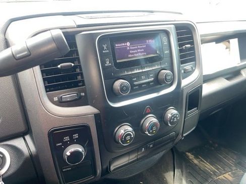 Used 2017 RAM 1500 ST w/ SXT Appearance Group AWD/4WD image 12