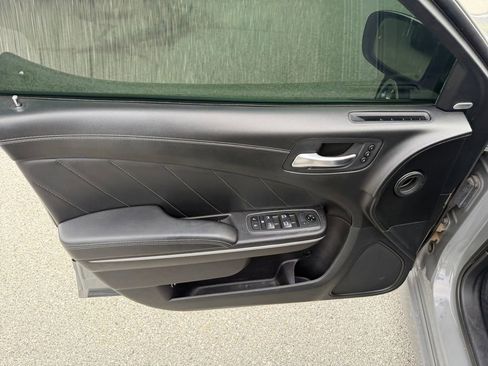 Used 2019 Dodge Charger Scat Pack w/ Dynamics Package image 12