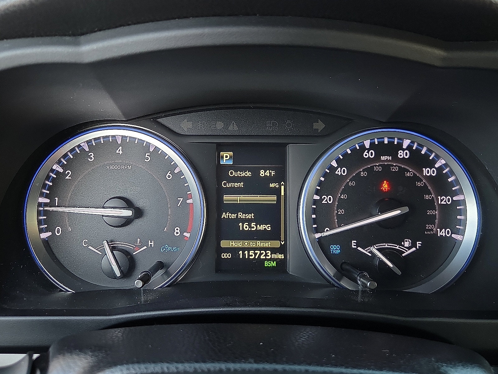 Used 2019 Toyota Highlander XLE FWD image 23