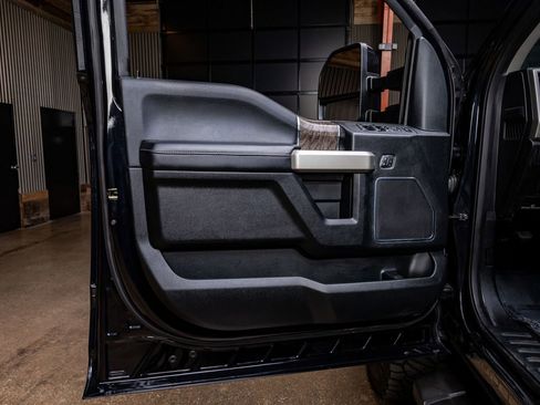 Used 2019 Ford F250 Lariat image 35