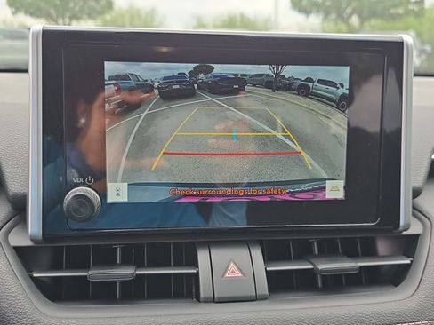 Used 2025 Toyota RAV4 LE image 22