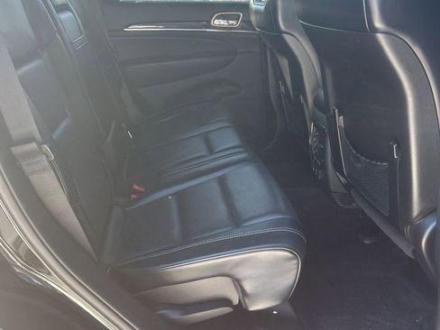 Used 2016 Jeep Grand Cherokee Overland image 14