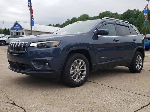 Certified 2021 Jeep Cherokee Latitude Lux w/ Comfort/Convenience Group AWD/4WD image 8