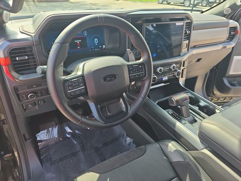Used 2025 Ford F150 Raptor AWD/4WD image 18