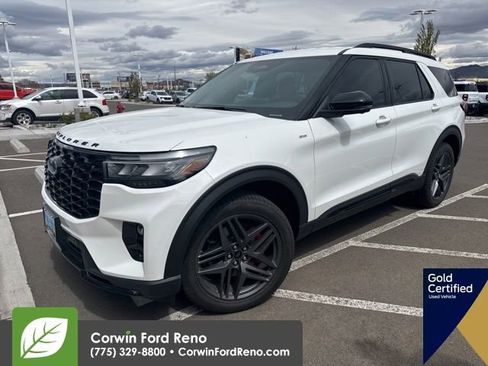 Used 2026 Ford Explorer ST-Line w/ ST-Line Street Pack image 4