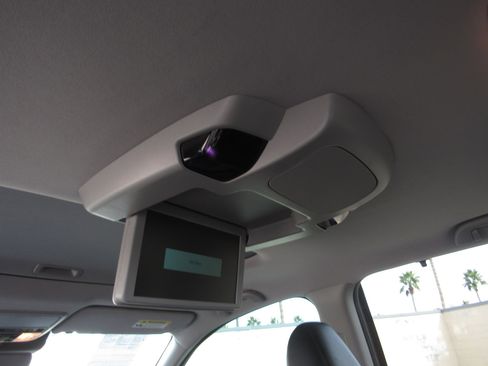 Certified 2022 Honda Pilot Touring image 15