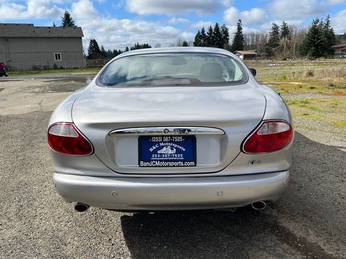 Used 2001 Jaguar XK8 Coupe RWD image 37