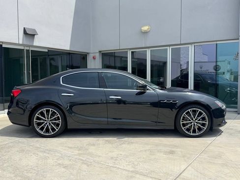 Certified 2023 Maserati Ghibli Modena Q4 AWD/4WD image 9