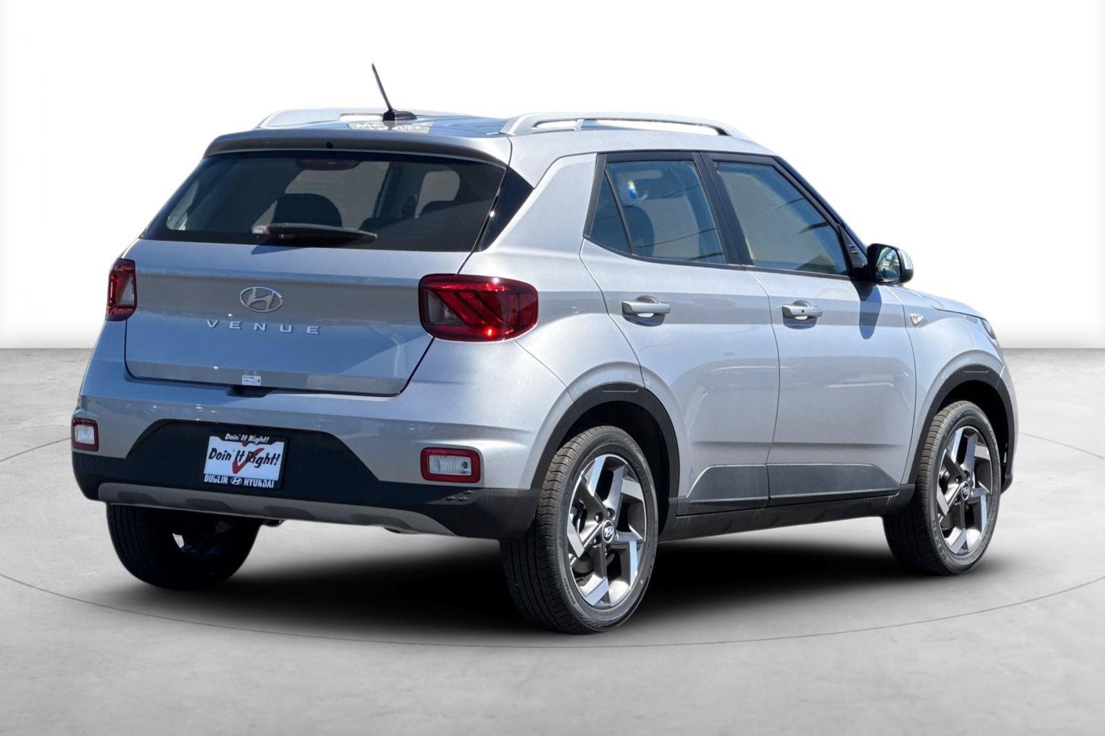 New 2026 Hyundai Venue SEL FWD image 6