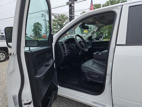 Used 2016 RAM 3500 Tradesman image 9