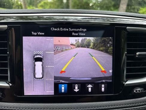 Used 2018 Chrysler Pacifica Limited w/ Advanced Safetytec Group FWD image 21