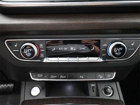 Used 2025 Audi Q5 2.0T Premium image 21