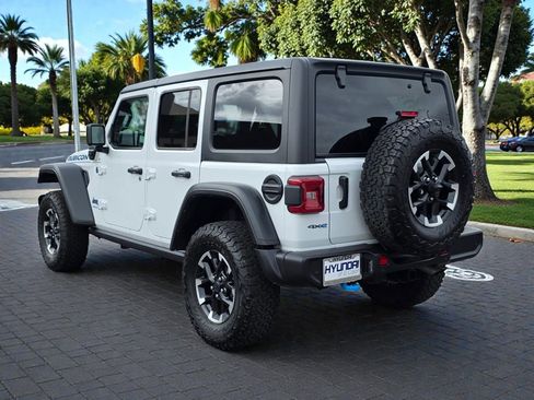 Used 2025 Jeep Wrangler Unlimited Rubicon 4xe w/ Safety Group AWD/4WD image 7