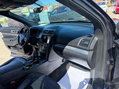 Used 2017 Ford Explorer Sport w/ Equipment Group 401A image 59