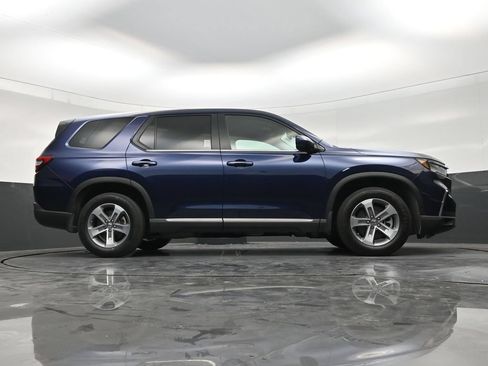 Used 2025 Honda Pilot EX-L image 23