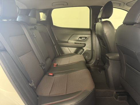 Used 2025 Nissan Kicks SR w/ Illumination Package FWD image 13