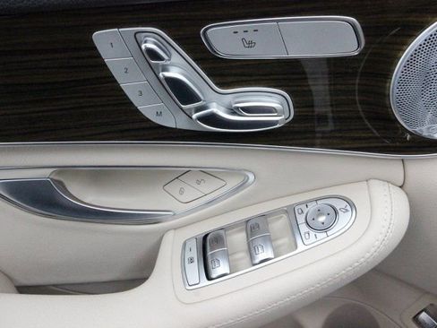 Used 2018 Mercedes-Benz C 300 4MATIC Sedan image 10