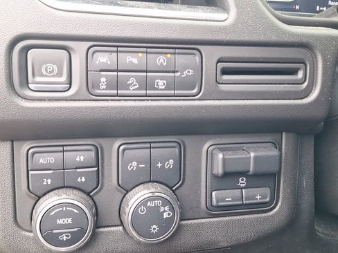 Certified 2022 Chevrolet Tahoe Z71 w/ Z71 Off-Road Package image 37