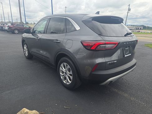 Used 2023 Ford Escape Active w/ Cold Weather Package image 5