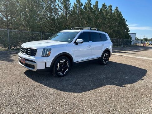 Used 2024 Kia Telluride S w/ S Sunroof Package AWD/4WD image 1