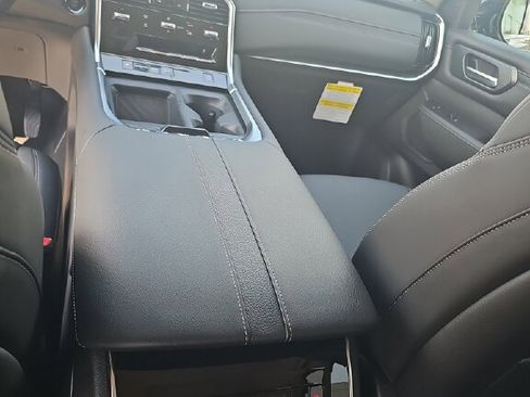 New 2026 Nissan Armada SV image 5