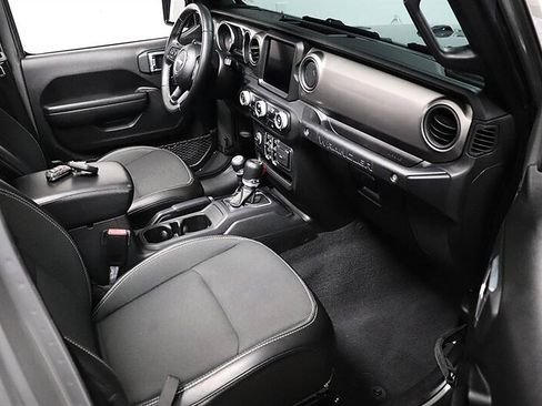 Used 2021 Jeep Wrangler Unlimited Sport AWD/4WD image 12