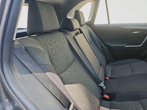 Used 2023 Toyota RAV4 XLE FWD image 39
