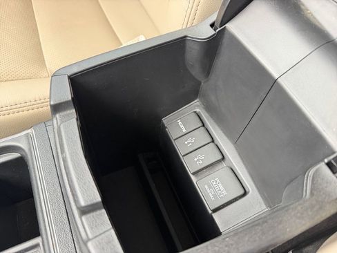 Used 2016 Honda CR-V EX-L image 25