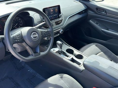 Certified 2025 Nissan Altima 2.5 S image 11